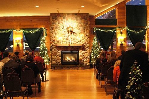 The Lodge At Crooked Lake Siren 외부 사진